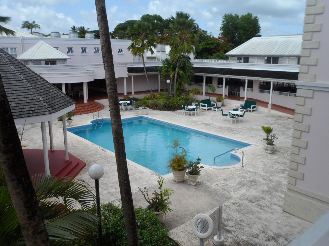 Hotel Pommarine Bridgetown Kültér fotó