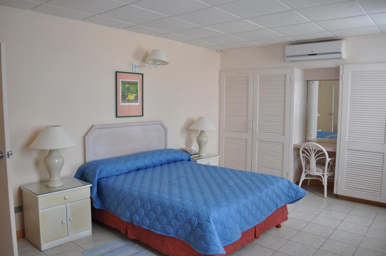 Hotel Pommarine Bridgetown Kültér fotó