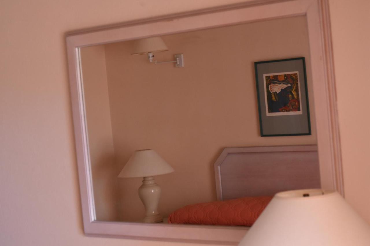 Hotel Pommarine Bridgetown Kültér fotó