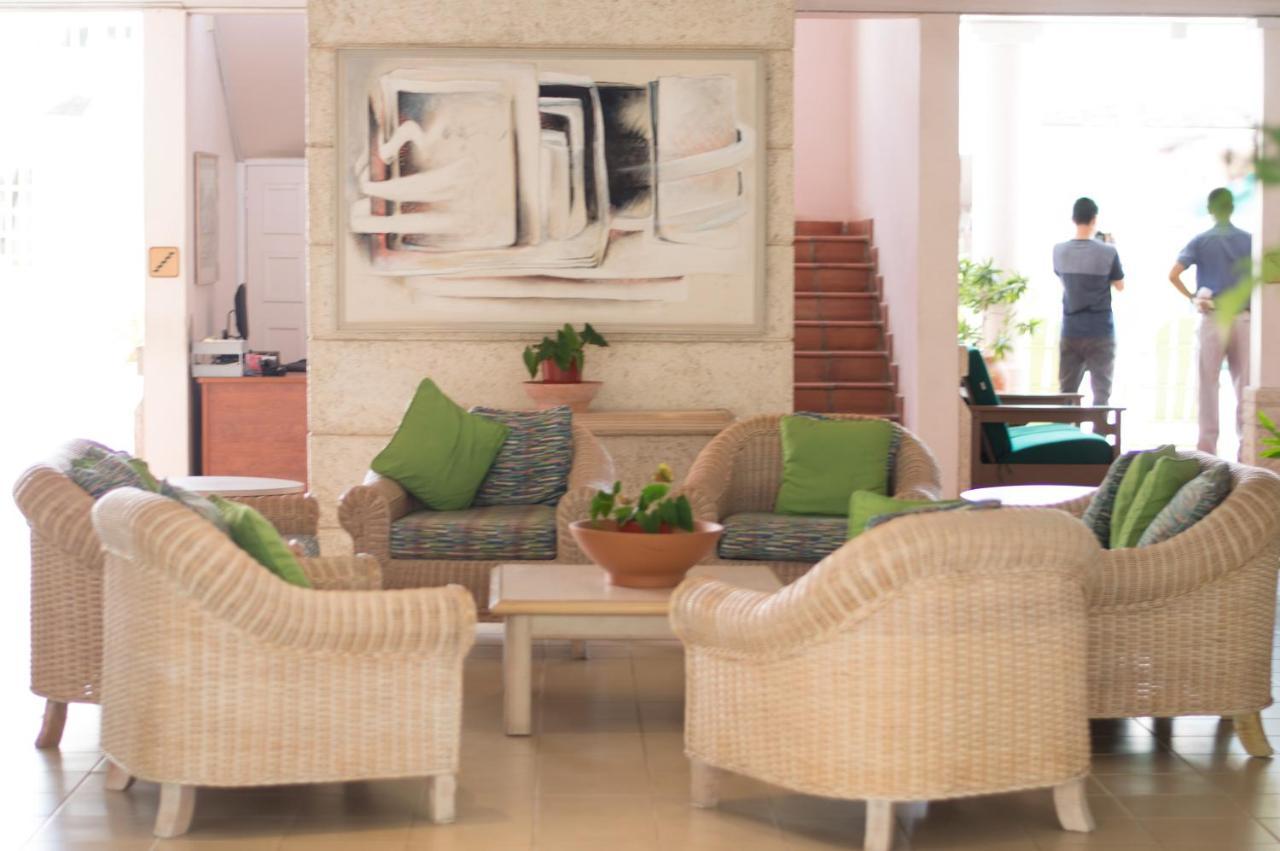 Hotel Pommarine Bridgetown Kültér fotó
