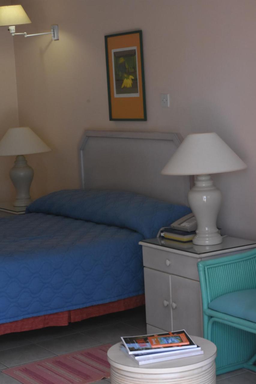 Hotel Pommarine Bridgetown Kültér fotó